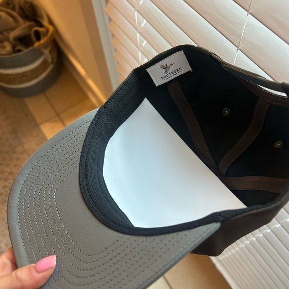 Southern string hat - Picture 3 of 4